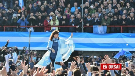 Cristina es candidata a Senadora y la lista de diputados lleva un 50% de mujeres Cristina es candidata a Senadora y la lista de diputados lleva un 50% de mujeres