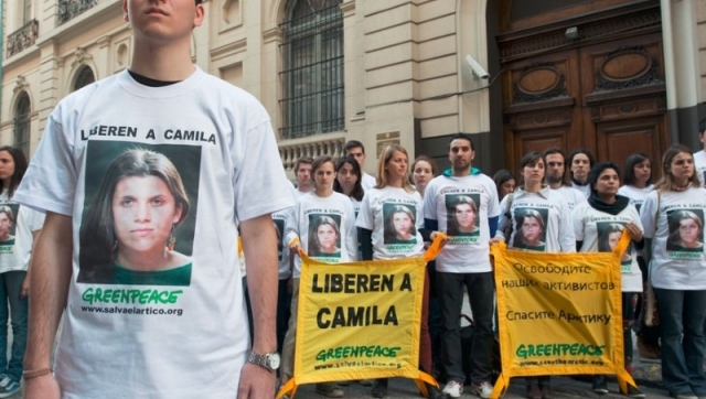 Seguirán presos los activistas de Greenpeace