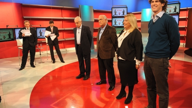 (DES) UNEN: Lousteau y Carrió en bloques separados