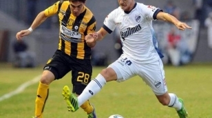 Quilmes se jug&oacute; todo para salir del descenso pero perdi&oacute; con Olimpo