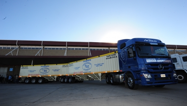 Se trata de camiones que pueden alcanzar hasta 25,25 metros de largo.