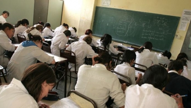El negoción de la empresa que evalúa la educación Argentina 