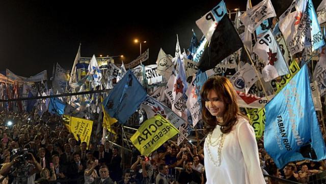 Cristina convocó a todos los argentinos a “laburar unidos por el país”