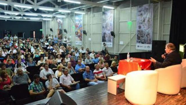 Víctor Hugo: “Antes consensuaban para los poderosos”