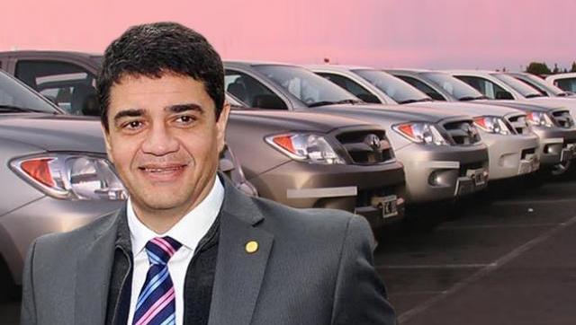 Denuncian a Jorge Macri por comprar 20 Hilux a la concesionaria de la hermana