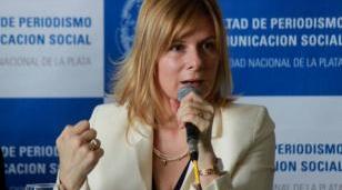 Facultad de Periodismo denunció “la necesidad y urgencia de proteger a Clarín”