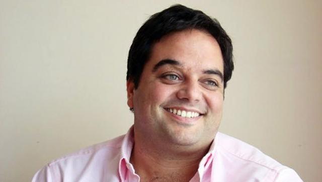 Con esta sonrisa responde el ministro de Trabajo ante el pedido del bono de fin de año.