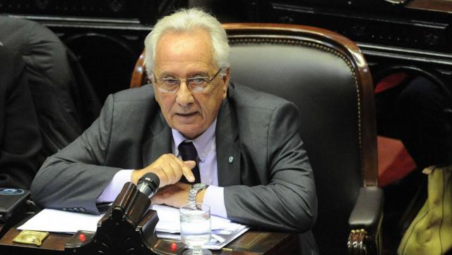 Héctor Recalde: “Cumpliremos con el compromiso de ayudar a las Pymes”