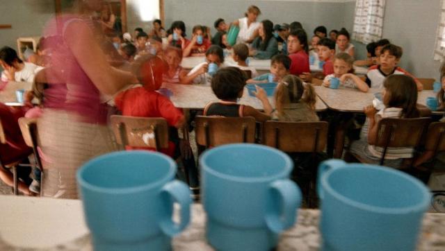 SUTEBA denunció la falta de cupos en los comedores escolares de la Provincia
