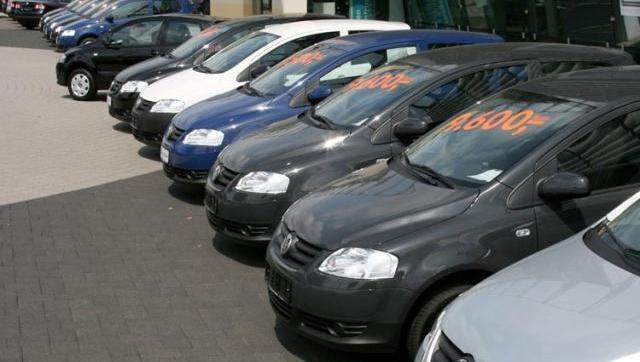 Otro estudio muestra cómo se desploma la economía con ayuda del Gobierno