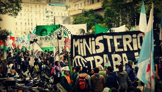 Más de 200.000 personas participaron del cierre de la Marcha Federal en Plaza de Mayo