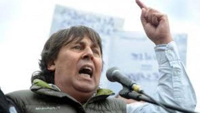 Con los pibes no: Policías amenazaron al hijo de Pablo Micheli