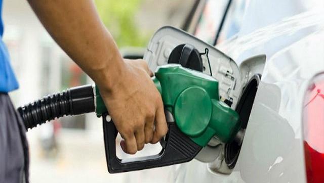 Macri podría “autorizar” un nuevo aumento en combustibles 