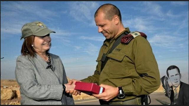 Servicios: Patricia Bullrich viajó a Israel a comprar drones cámaras y radares