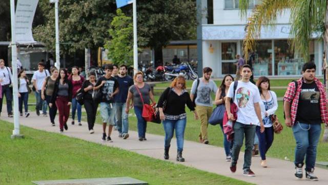 Universidad pública rechazó el pedido de información a los estudiantes extranjeros