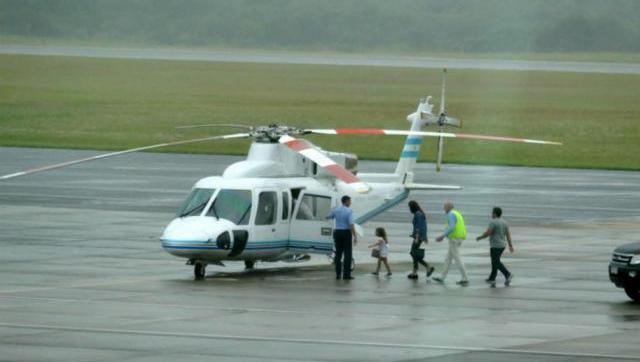 Macri usó el helicóptero presidencial para recoger a su familia en Punta