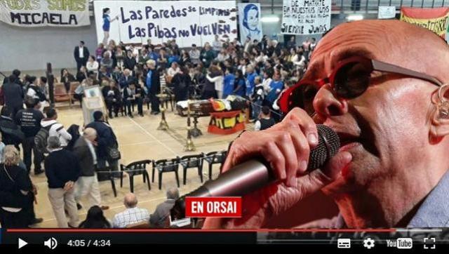 Mirá: el Indio Solari cantó en el velatorio de Micaela García
