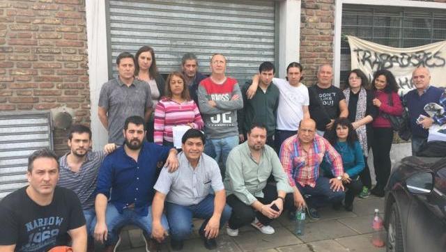 Trabajo cero: cierra una histórica textil de Morón y otras 14 familias quedan en la calle