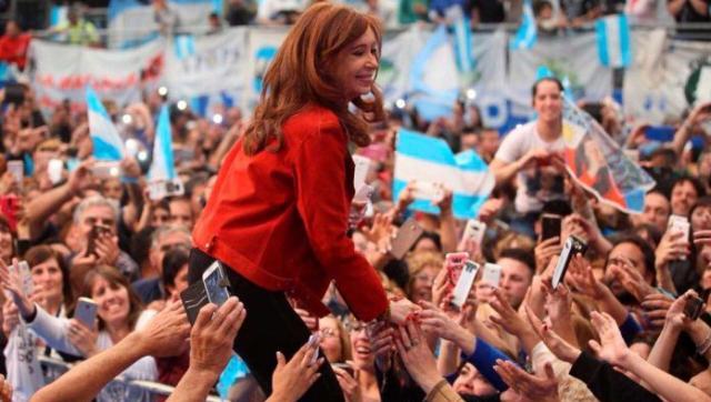 Cristina: Milagro Sala “fue prácticamente secuestrada y arrasada a un auto sin patente”