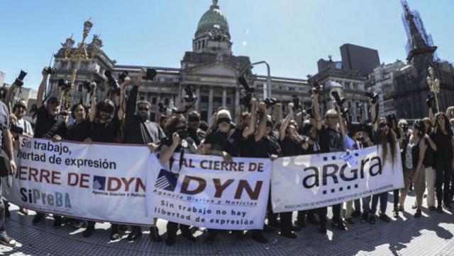 Importante movilización de los trabajadores de DyN al Congreso
