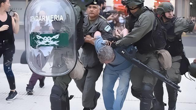 Mirá qué decía TN al momento de la brutal represión de la Gendarmería frente al Congreso