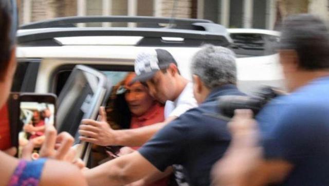 Etchecolatz pasea por Mar del Plata pese al arresto domiciliario.