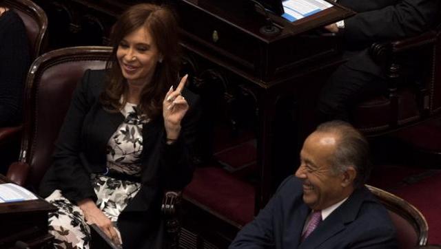 Adolfo Rodríguez Saá dejó el Interbloque Parlamentario Federal y se acerca al kirchnerismo