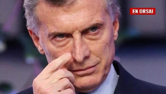 Nuevas hinchadas de fútbol se suman a insultar al presidente neoliberal de argentina