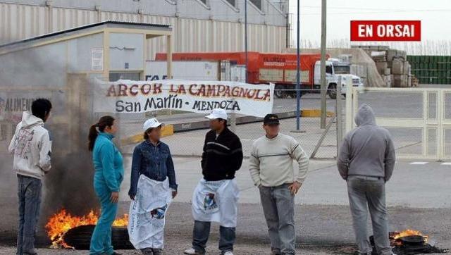 Luego de halagar a Macri, Arcor despide 200 trabajadores en Mendoza