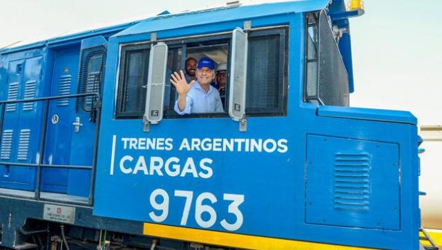 Macri inauguró un nuevo tramo de vías y un día después descarrilló un tren