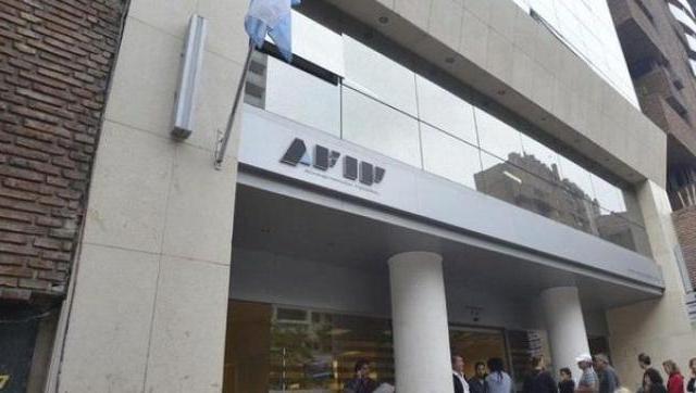 La AFIP oficializó el recorte salarial a sus empleados