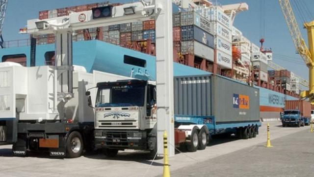 Pymes abandonan mercadería en la Aduana por la carga impositiva 