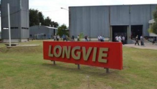 También hay decenas de despidos en Longvie Paraná