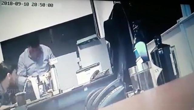 Cámara oculta muestra al entorno de Triaca repartirse dinero del gremio de vigiladores