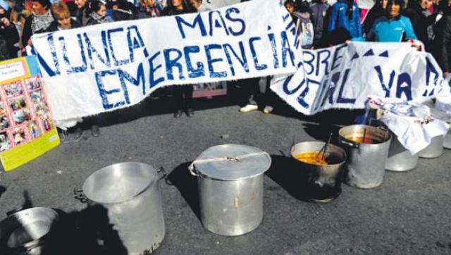 Como en la crisis del 2001, organizaciones sociales acamparán frente a los supermercados