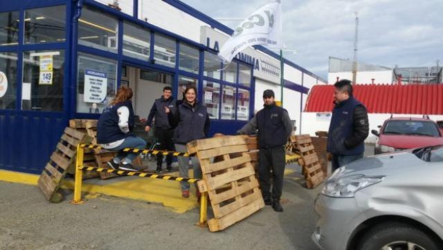 Siguen los despidos en el supermercado de la familia de Marcos Peña Braun