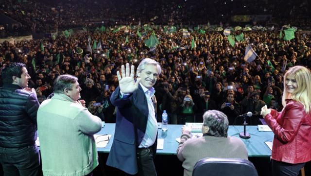 Alberto Fernández: “A Macri se le acabaron los semestres y no trajo ni un solo centavo”