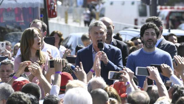 Intendente de Varela aseguró que Macri “llevó gente en combi para el acto”