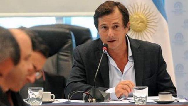 Lipovetzky recibió presiones para que no asista al acto de asunción de Manzur