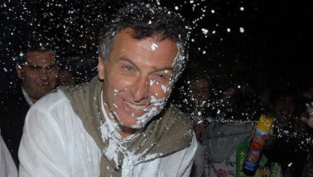 Con el 41% de pobreza en todo el país, Macri se fue a bailar a una fiesta privada