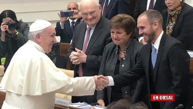 El Papa Francisco pidió por la sostenibilidad de la deuda Argentina