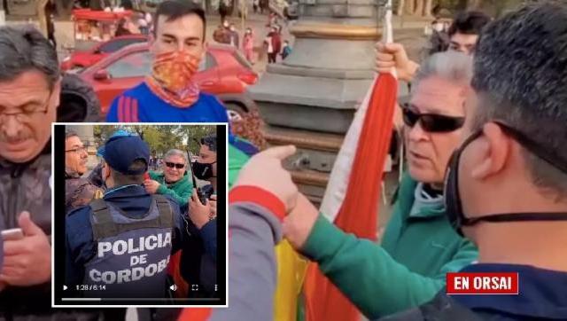 Córdoba Capital: quisieron bajar la bandera LGBT izada por Llaryora y se enfrentaron