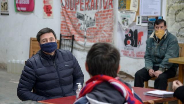Arroyo pone en marcha un plan de obras para barrios populares con eje en la pospandemia
