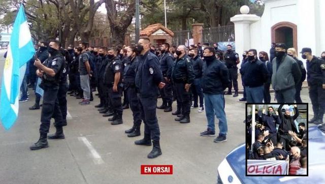 La Bonaerense también fue a apretar al Gobierno Nacional a la quinta de Olivos