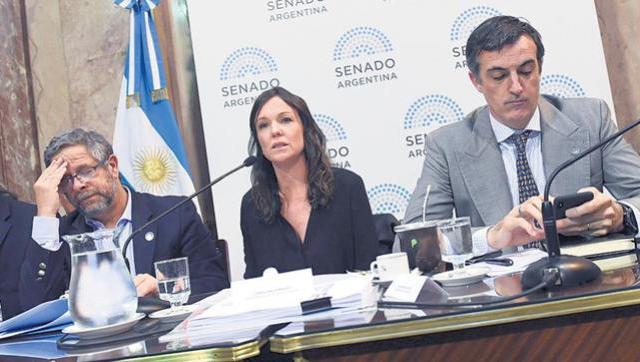 La Oficina Anticorrupción denunció a exministros macristas por las vacunas vencidas