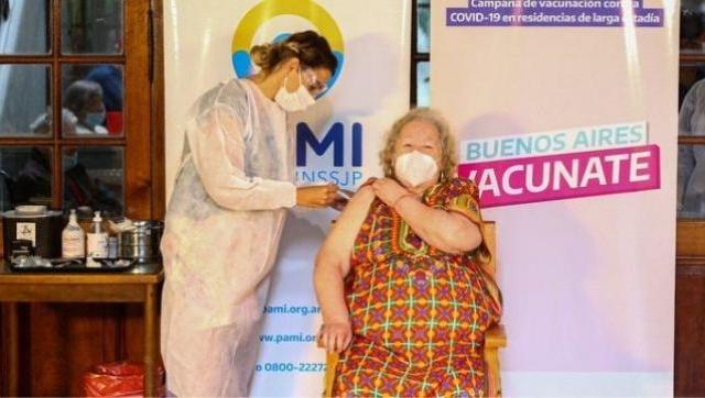 Kicillof Comenzó la vacunación de adultos mayores y docentes que integran grupos de riesgo