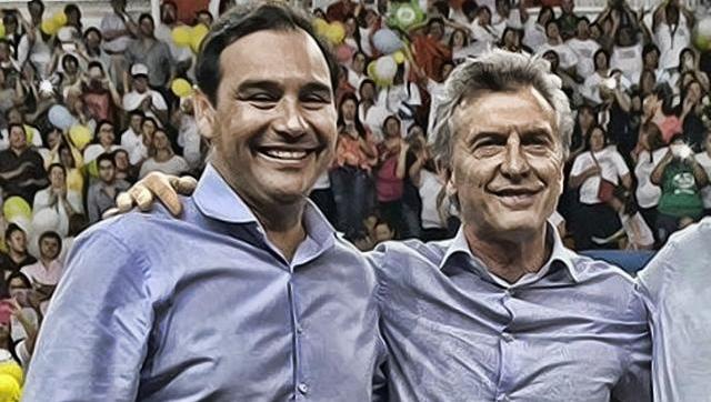 El Gobernador macrista protegió al ministro con el polémico “traslado” de vacunas