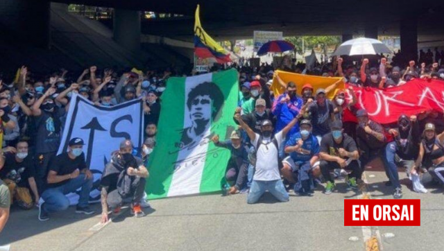 En las movilizaciones de Colombia el Diego es bandera