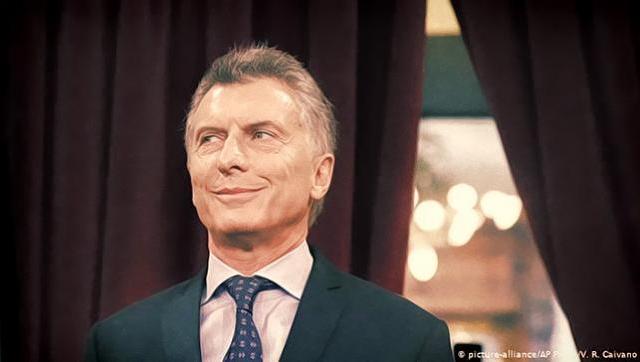 Macri se vacunó en Miami y despotricó contra la vacunación en Argentina