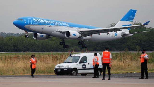 Ya partió a Moscú el vuelo que traerá el reactivo para la fabricación local de la Sputnik V y más dosis